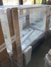 bazar č.886 - Vitrína neutrální Juka Lumina 130 NE - 2 ks NOVÁ