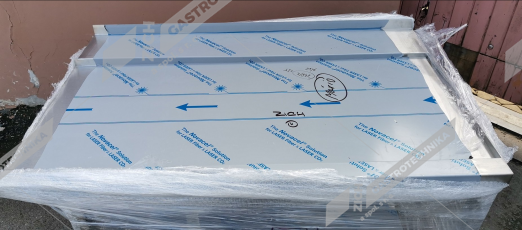 bazar č.820 - Výstupní stůl k myčce